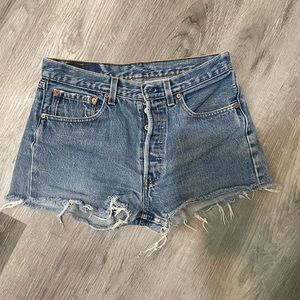 High rise Levi denim shorts